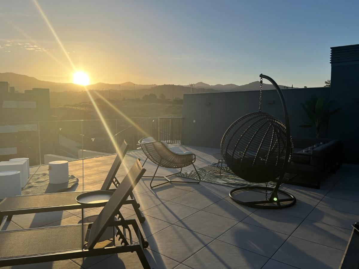 The Golden Oasis Penthouse Apartman Estepona Kültér fotó